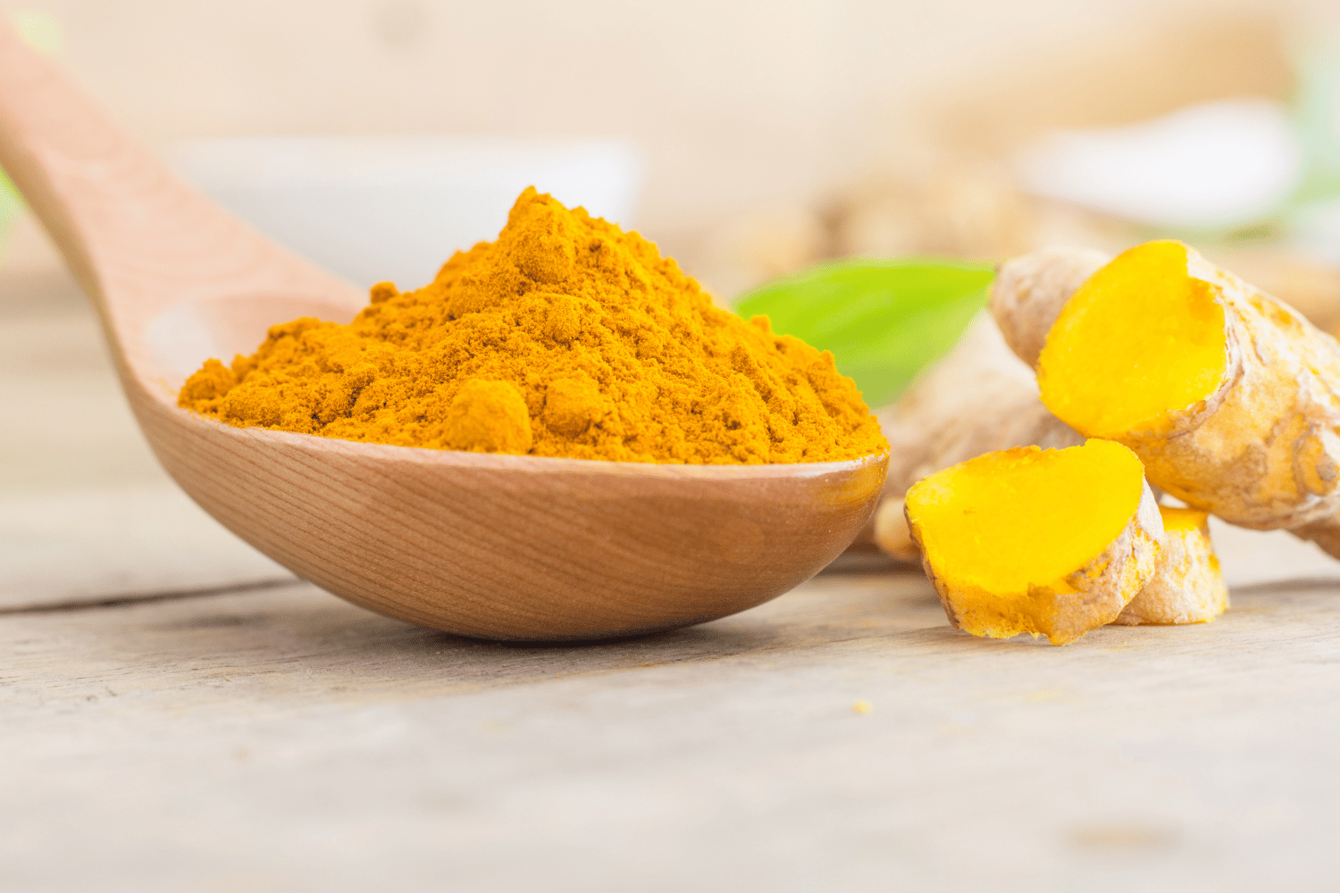 You are currently viewing CBD and Turmeric: The magic combination for inflammation, pain relief, and mental health